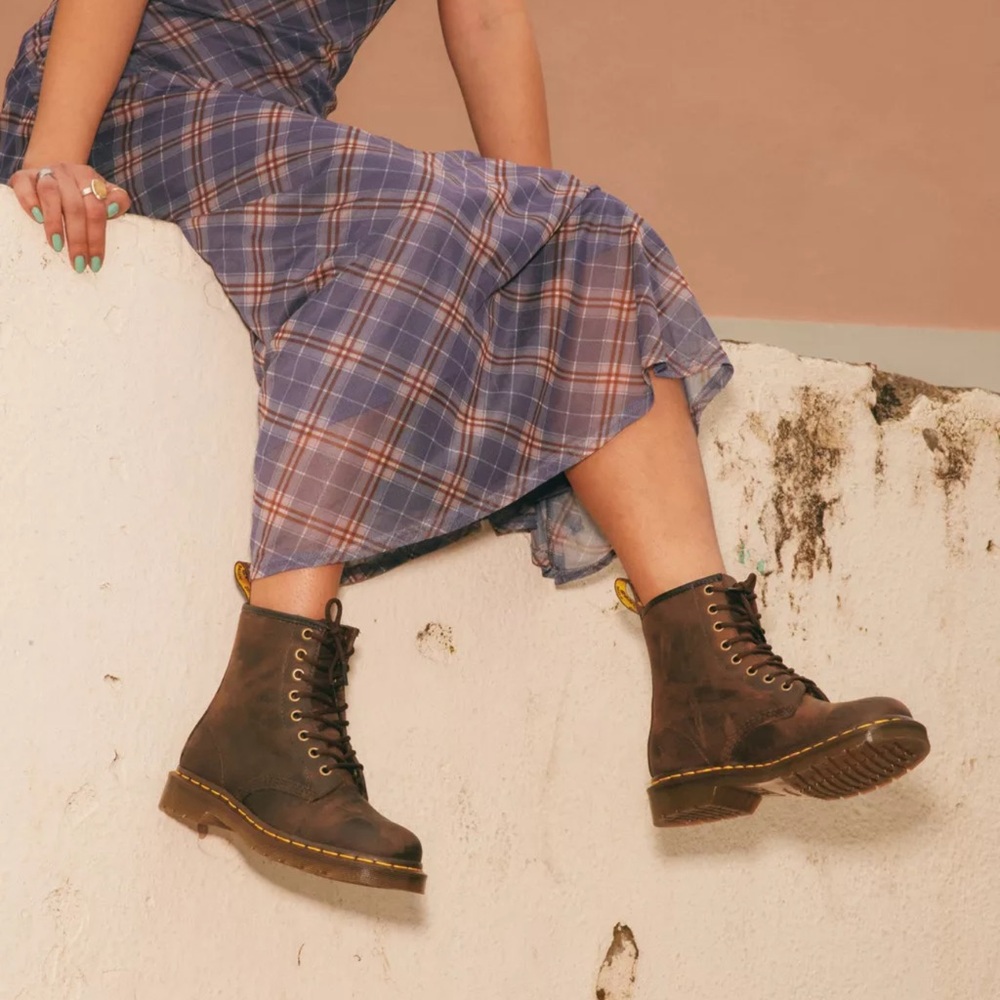 Dr. Martens 1460 Crazy Horse Boots